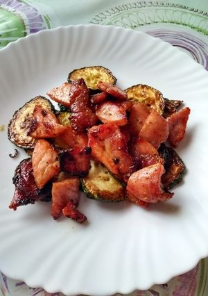 Una foto de Lomo de cerdo con calabacín o patatas (a mi manera)