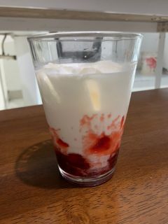 Foto resep Korean Strawberry Milk Latte