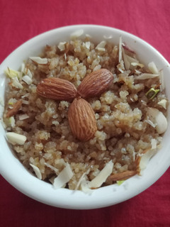 ફાડા લાપસી (Fada Lapsi Recipe In Gujarati) રેસીપી મુખ્ય ફોટો