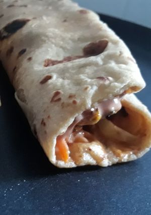 A picture of Egg wraps.