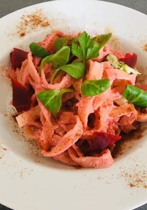 Une photo de Pink pasta (végan)