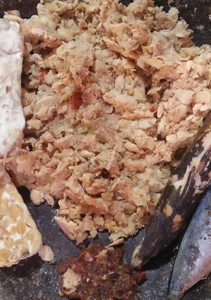 Foto resep SAmbal tempe penyet pindang