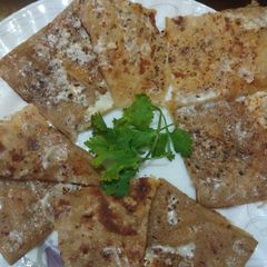 A picture of Italian cheese paratha.