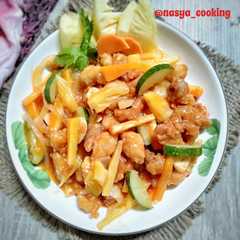 รูปของ Ayam Kuluyuk /Koloke