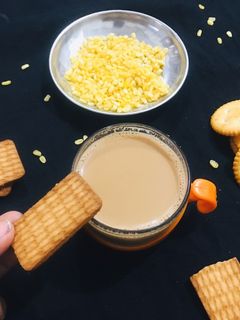 अदरक पुदीना तुलसी चाय (Adrak Pudina Tulsi chai recipe in Hindi) रेसिपी मुख्य फोटो