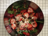 Ensalada de espinaca (con fruta y frutos secos)