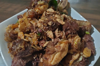 Bagaimana Membuat Semur iga sapi Sederhana Dan Enak