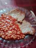 Filetes con baked beans