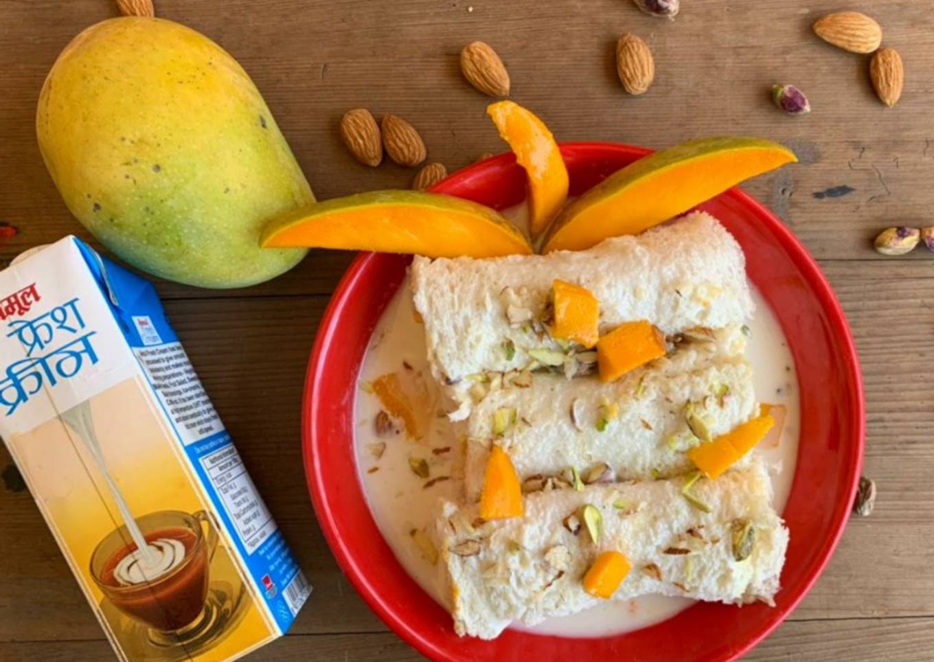 Mango creamy roll