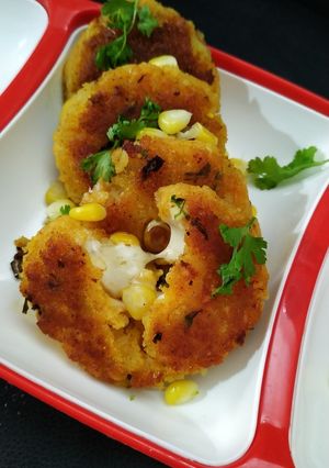 A picture of Corn-poha-aalo pattice.