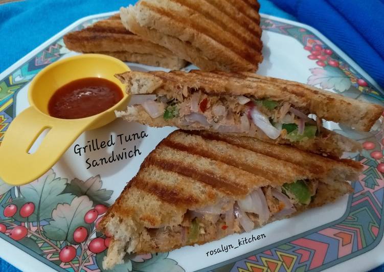 Steps to Prepare Super Quick Homemade Grilled Tuna Sandwich