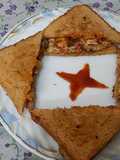 Schezwan chutney brown Bread 🍞 tomato 🍅 onion omellete