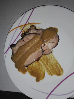Una foto de Asado con salsa de verduritas
