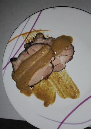 Una foto de Asado con salsa de verduritas