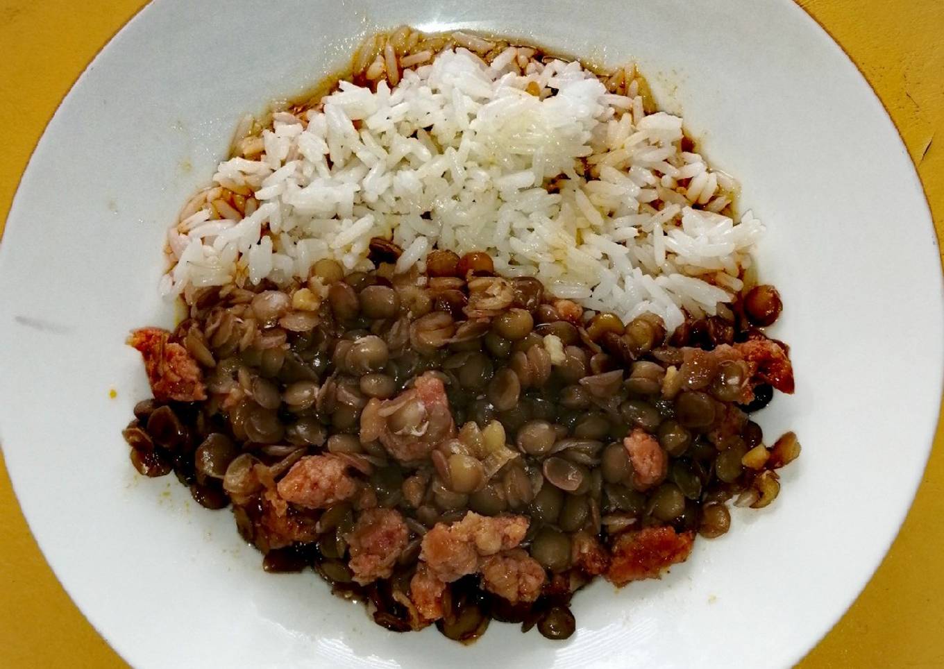 Lentejas con Longanizas al Merkén🍲
