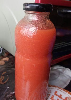 Una foto de Puré de tomate casero