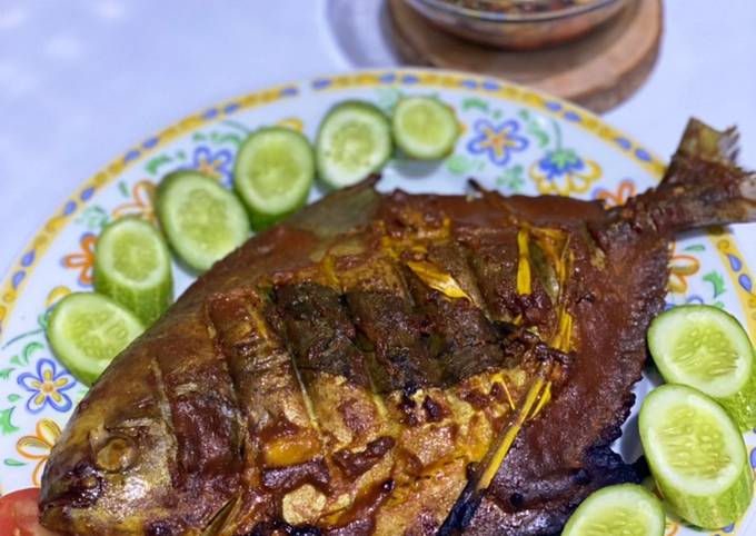 Langkah Mudah untuk Menyiapkan Ikan Bakar Santan Fenugreek, Lezat Sekali