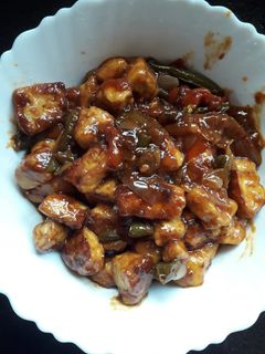 চিলি পনির (chilli paneer recipe in Bengali) রেসিপির প্রধান ছবি