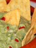 Guacamole y nachos artesanales