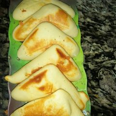 Mini cake on sandwich maker A picture of Mini cake on sandwich maker.