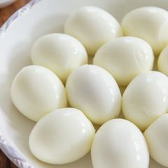 A picture of Hard Boiled Eggs.