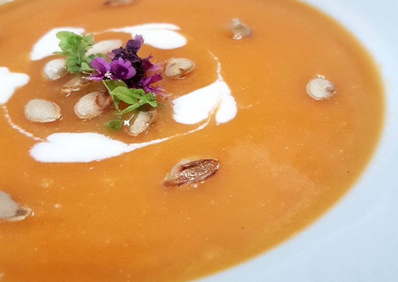 Sencilla crema de calabaza, zanahoria y mascarpone