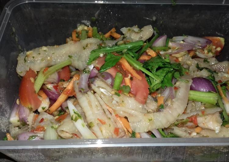 6 Resep: Thai salad ceker tanpa tulang (Spicy Chicken Feet Salad / Yum Lab Meau Nang) Untuk Pemula!