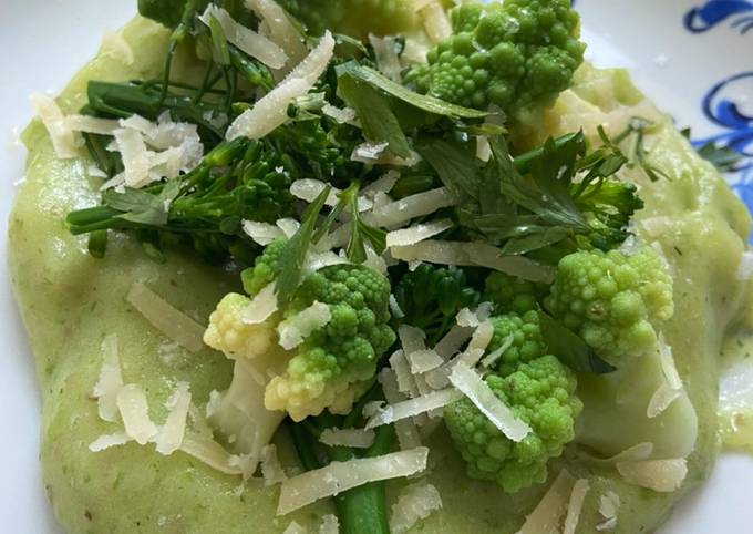 Broccoli, romanesco and potato - can be vegan