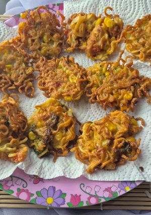 Foto resep Bakwan mie sayur sederhana bekal cemilan lauk anak