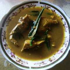 A picture of Gulai Aceh ikan tongkol.