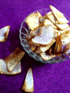 A picture of Purple yam chips.