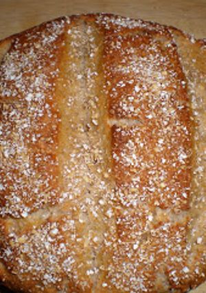Foto principal de Hogaza Doris Grant con ajo asado y queso camembert al horno