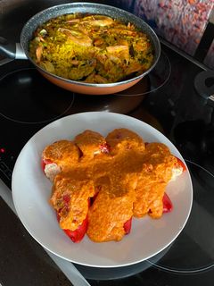 Una foto de Pimientos rellenos de marisco