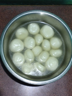 रसगुल्ला (rasgulla recipe in Hindi) रेसिपी मुख्य फोटो