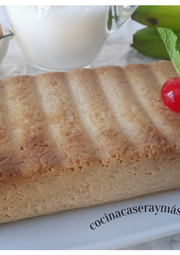 Una foto de Flan de plátano -sin azúcar y en microondas-