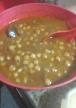 पंजाबी छोले (Punjabi Chole recipe in hindi) रेसिपी मुख्य फोटो