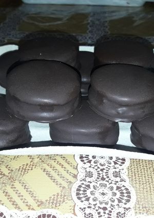 Una foto de Alfajores de chocolate