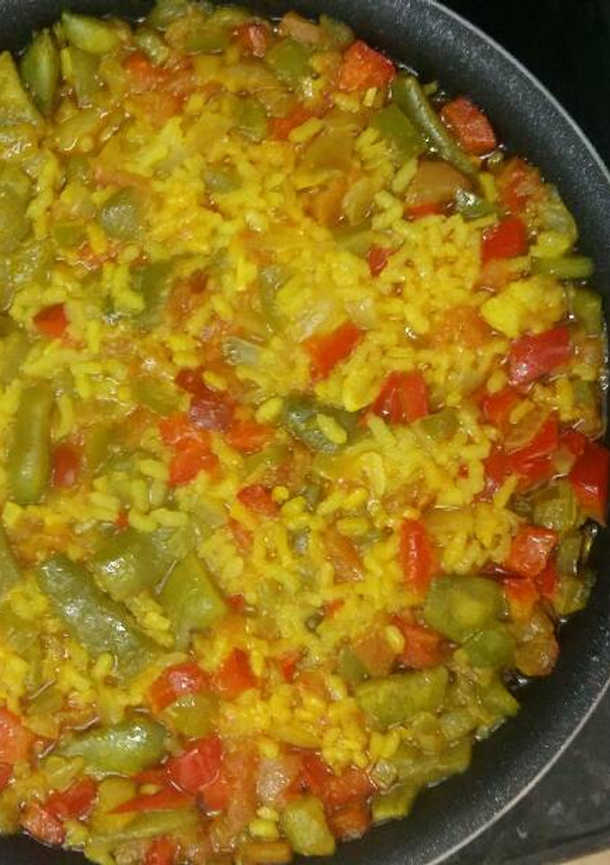 Una foto de Arroz con careta y verduras
