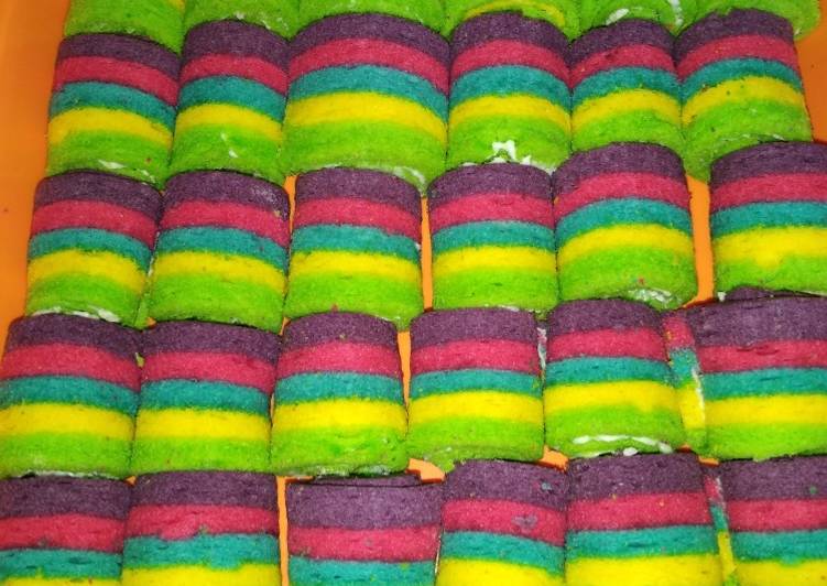 Mini Rainbow Roll Cake