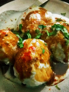 सूजी दही वडा (Suji Dahi Vada recipe in Hindi) रेसिपी मुख्य फोटो