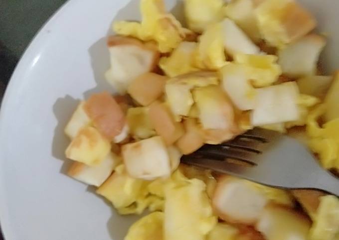 Cara Bikin Salad Telur dan Roti Dadu yang Enak