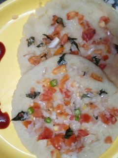 उत्तपम (Uttapam Recipe In Hindi) रेसिपी मुख्य फोटो