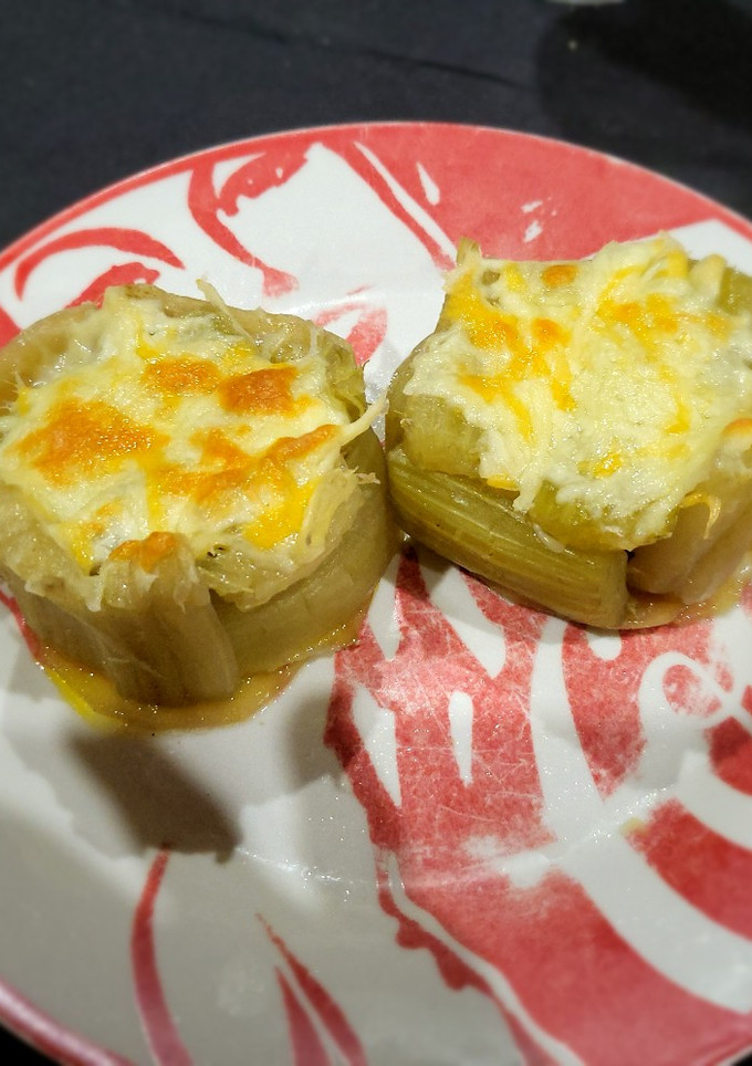Una foto de Timbal de cardo relleno de foie con queso