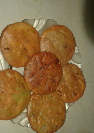 A picture of Matar Amla Kachori.