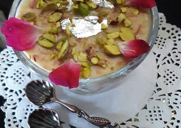 Recipe of Perfect 🌸🌸⚛🔴⚛gajar ki kheer ⚛🔴⚛🌸🌸🌸