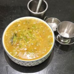 A picture of Dal Turai.