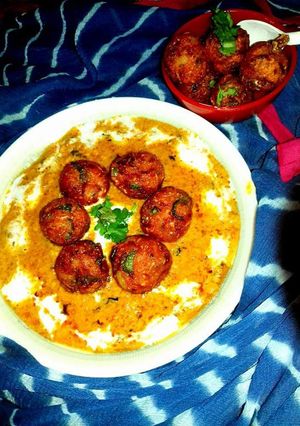 A picture of Mix veg kofta curry.