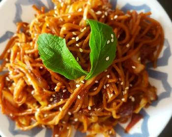 Easy Fast Cooking Veg hakka noodles in Mexican style Yummy