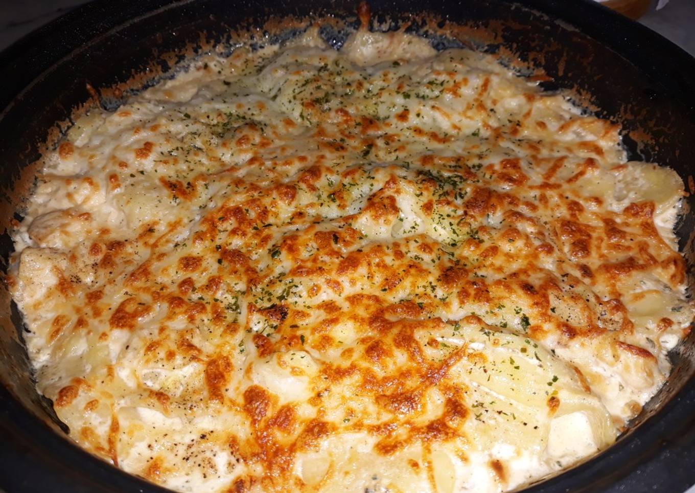 Pasta con pollo gratinado al horno