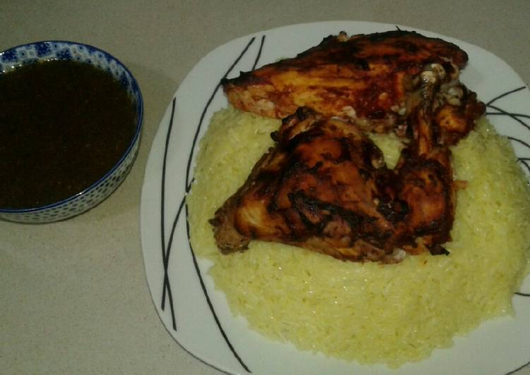 دجاج محمر مع ملوخيه والأرز رووعه😊
